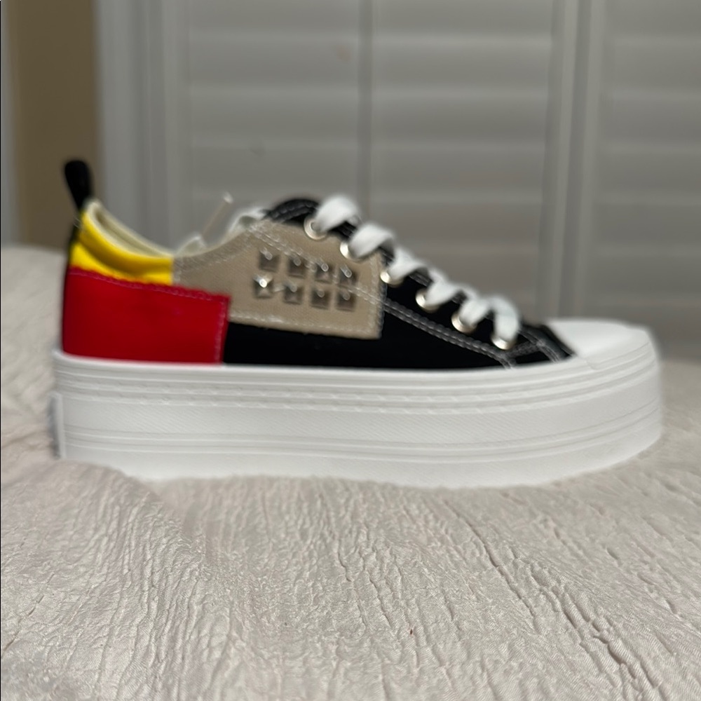 Stylish Women's Platform Sneakers - Red, Yellow, Black
Various sizes